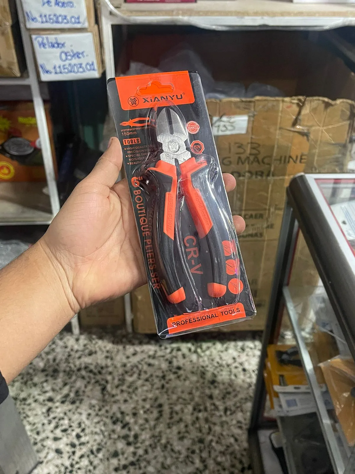 Alicate Xianyu cortador de cable 6" blister naranja